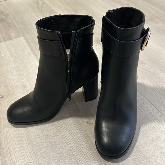 ASOS booties size 9 - Picture 2 of 4